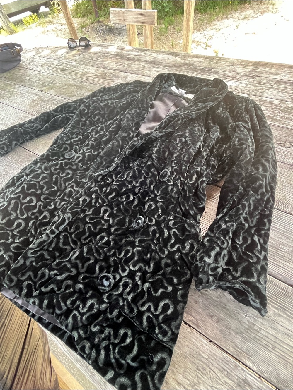 Vintage NORMA KAMALI Black Velour Patterned Long Jacket   SZ. 4, great cond